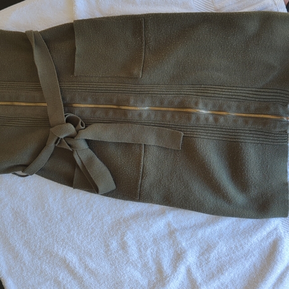 Venus Mini Sweater Dress - Picture 4 of 5